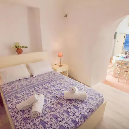 Luxury Cave At Oia, Greece * Oia (Santorini)
